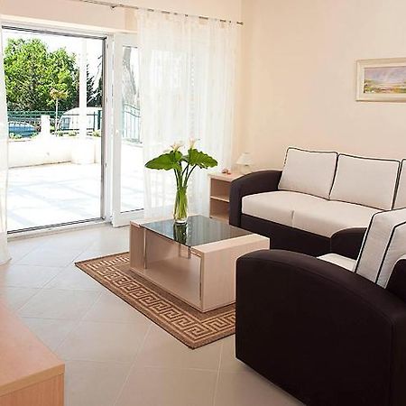 Spacious 1 Bedroom 4 Star Apartment, Mlini Bagian luar foto