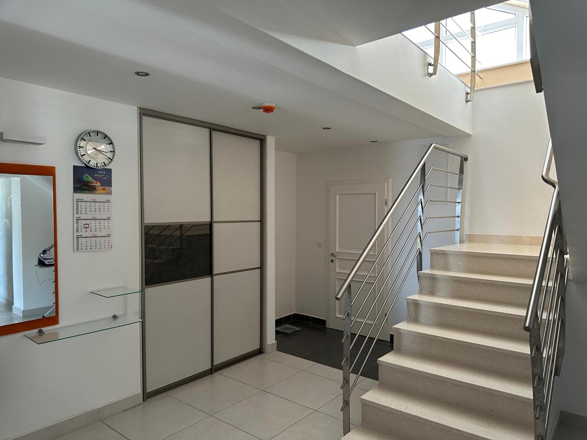 Spacious 1 Bedroom 4 Star Apartment, Mlini Bagian luar foto
